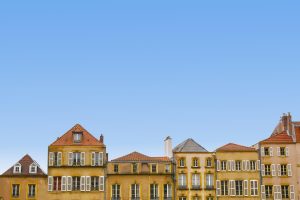 architecture, buildings, apartments, facade, building exterior, town, village, nature, houses, old houses, roof, real estate, properties, outdoors, skyline, sky, europe